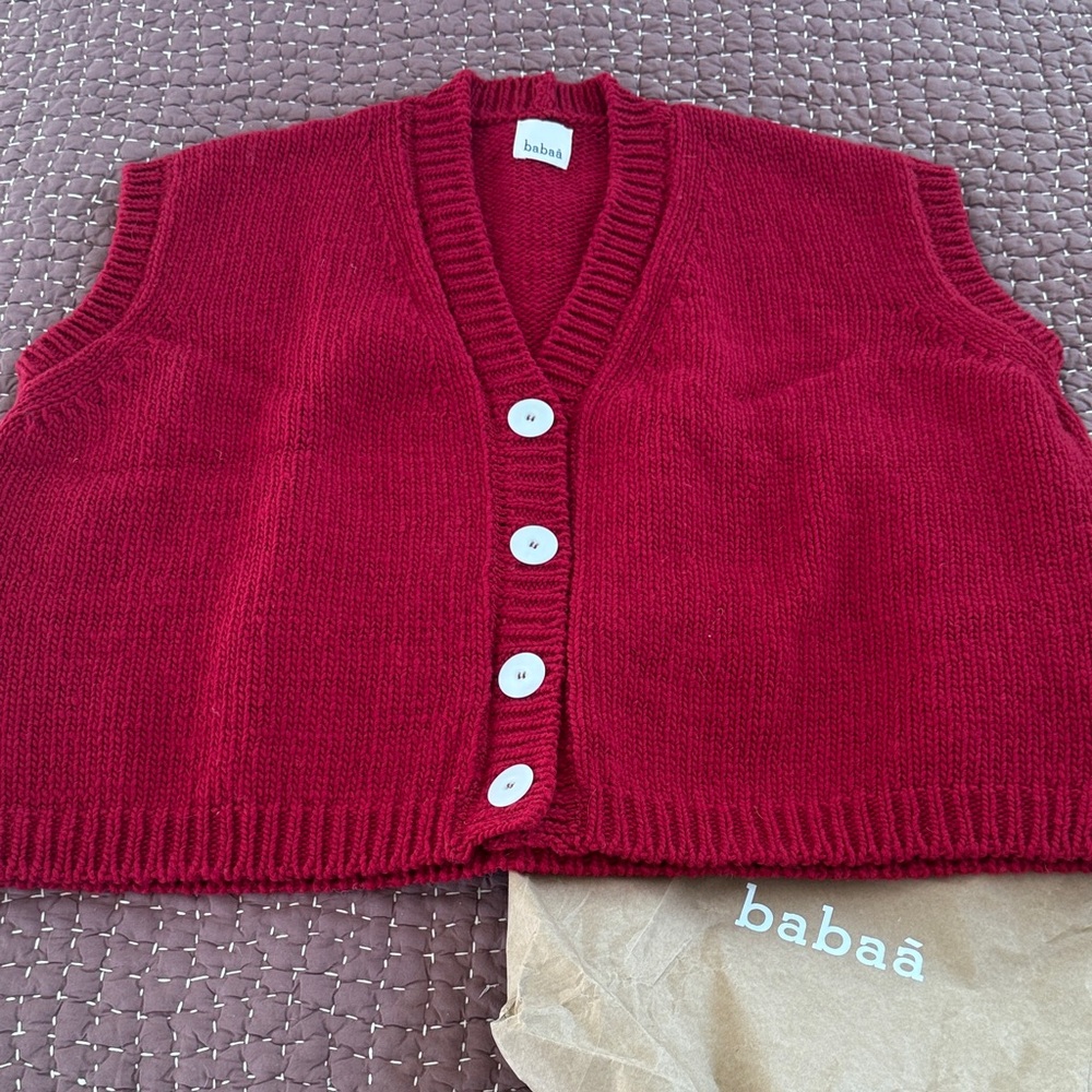 Babaa No. 75 Vest in Cereza